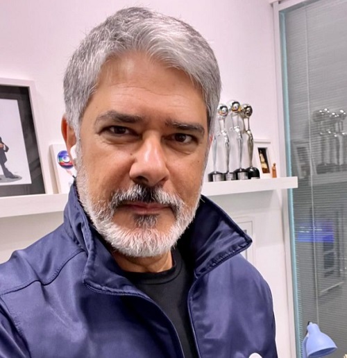 Na entrevista, Bonner relatou ter conhecido Eunice Paiva, mãe de Marcelo e que é a personagem central da história de “Ainda Estou Aqui”. Seu marido, Rubens Paiva, foi detido, torturado e assassinado por agentes da ditadura militar em 1971. “O filme é incrível, quem não viu ainda deveria fazer isso quanto antes”, enalteceu o jornalista.
