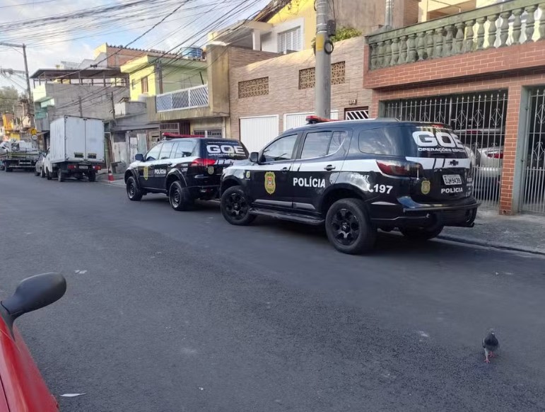 Segundo a Polícia Civil do RS, a vítima acreditava que estava se relacionando virtualmente com uma investidora americana que pretendia viajar ao Brasil para que os dois se encontrassem pessoalmente.

-Divulgação/Polícia Civil