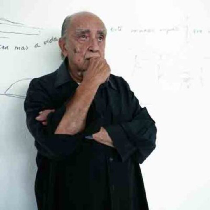 O projeto foi desenhado por Oscar Niemeyer (1907 - 2012) e Jair Valera. Esse foi um dos Ãºltimos trabalhos da vida de Niemeyer, um dos mais famosos arquitetos brasileiros. A obra serÃ¡ construÃ­da no bairro da Barra MaricÃ¡.