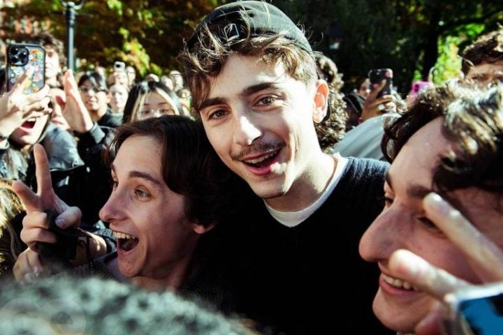 Ator Thimotée Chalamet compareceu em concurso de sósias seus