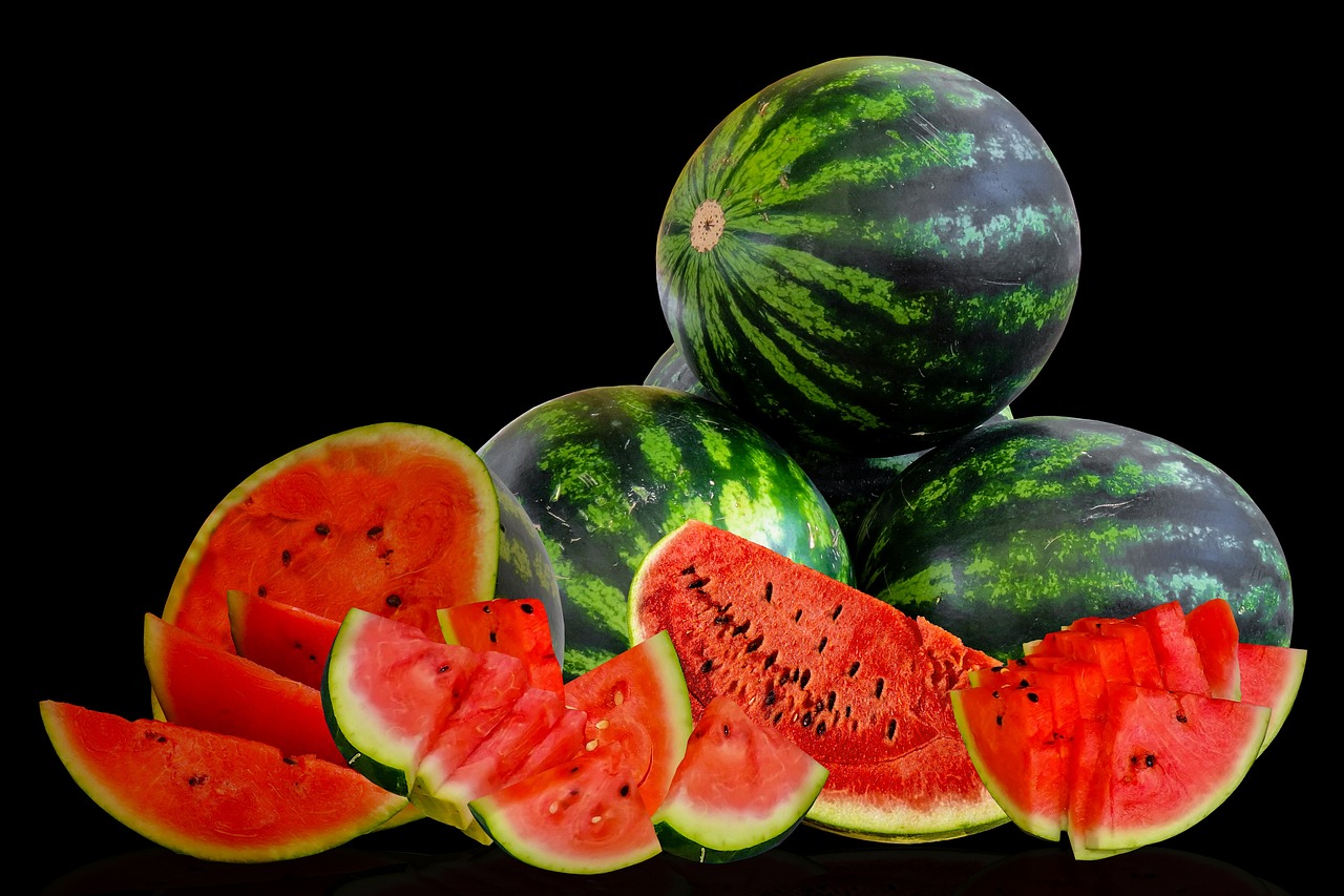 Outro aspecto importante desta fruta Ã© a sua composiÃ§Ã£o: 92% de Ã¡gua e apenas 6% de aÃ§Ãºcar. Uma quantidade que nÃ£o afeta negativamente os nÃ­veis no sangue.