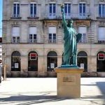 Bordeaux, França - Imitações da Estátua da Liberdade se espalham pelo mundo - Reprodução do Facebook
