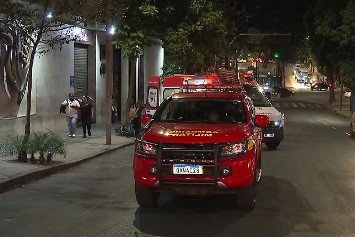 Em junho/24, outro acidente com elevador em BH. Dessa vez, nove pessoas ficaram feridas depois que o equipamento caiu cerca de 1,5 metro até o fosso de um edifício comercial na Rua dos Guajajaras, no Centro.