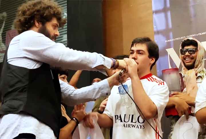 O evento foi idealizado por Davi Almeida, responsável pelo marketing da Estação NET Rio, e os cinco jurados, funcionários do grupo de cinema, avaliaram os concorrentes — em tese — com base em interpretação, energia e semelhança com o ator.-Reprodução GShow