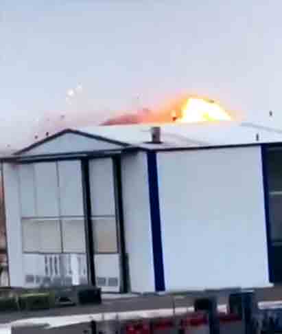 Nas primeiras horas após a queda do avião, as autoridades russas chegaram a afirmar que o acidente havia sido provocado por uma colisão com pássaros somada a uma neblina intensa. 
