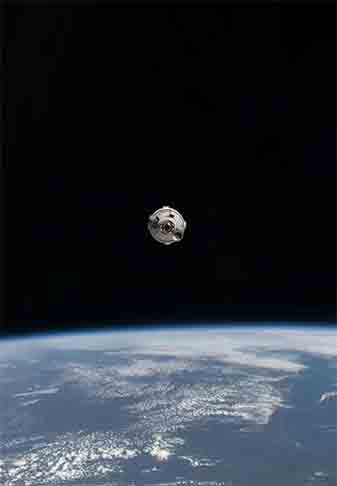 â??Foi o maior projeto coletivo da histÃ³ria da humanidadeâ?, destaca a NASA. Apesar da desativaÃ§Ã£o da ISS, a presenÃ§a humana no espaÃ§o continuarÃ¡. A NASA e seus parceiros planejam a estaÃ§Ã£o lunar Gateway, parte do programa Artemis, enquanto RÃºssia e China desenvolvem uma base conjunta na Lua.