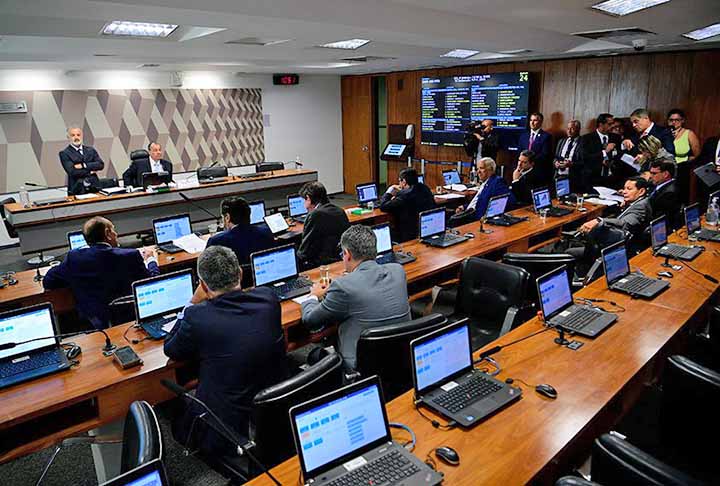 O episódio também gerou debate sobre questões de imagem. O artigo 5º da Constituição brasileira preserva os direitos à intimidade, vida privada, honra e imagem de todo cidadão. Caso eles sejam desrespeitados, há a possibilidade de buscar na Justiça indenização por danos morais e materiais.

