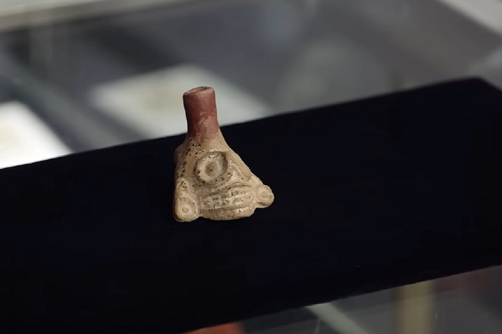A pesquisa utilizou cinco apitos – três recriações modernas e dois originais encontrados no sítio arqueológico de Tlatelolco, próximo à antiga capital asteca de Tenochtitlán, atual Cidade do México.-reprodução/youtube