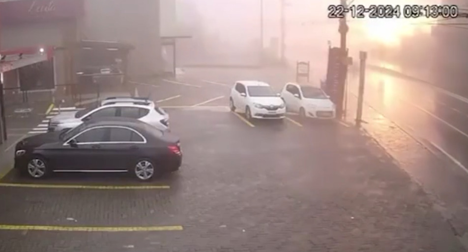 Tragédia em Gramado: Vídeo mostra passageiros caminhando para entrar em avião que cairia minutos depois