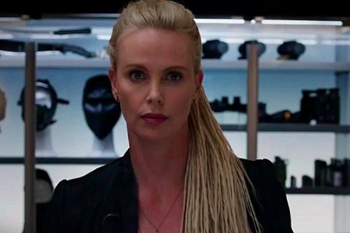 No mesmo ano, Theron fez sua estreia na franquia 
