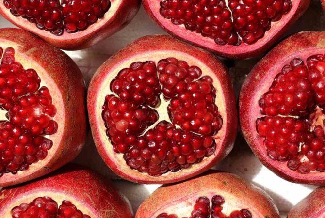 Romã, a fruta que simboliza prosperidade, traz muitos benefícios à saúde