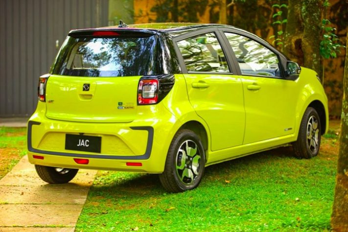 Jac E-JS1