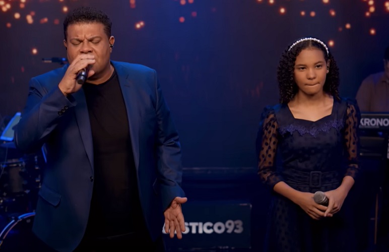 Compostas de forma mais poética e menos dogmática, as canções gospel se distanciaram de suas raízes religiosas mais rígidas e passaram a se comunicar de maneira mais ampla com o público.-Youtube/Rádio 93 - FM Gospel