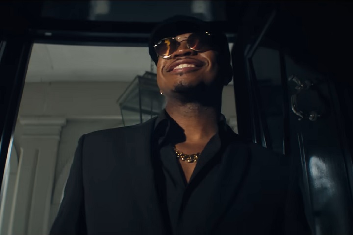 A faixa cheia de sensualidade vem seguida do lançamento da música 