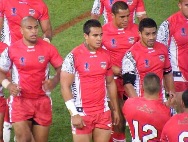 Outra curiosidade sobre Tonga Ã© que o rugby Ã© o esporte mais popular por lÃ¡. Apesar de pequeno, o paÃ­s chegou a participar quatro vezes da Copa Mundial de Rugby, a primeira delas em 1987.