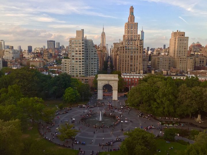 O evento foi realizado no Washington Square Park, um dos pontos mais conhecidos do bairro Greenwich Village.