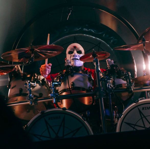 Eloy também comentou sobre sua saída do Sepultura, em fevereiro/24: “As coisas foram resolvidas de uma forma profissional, então não houve nenhum tipo de ameaça. A gente não sai batendo em todo mundo, é assim que a gente resolve as coisas