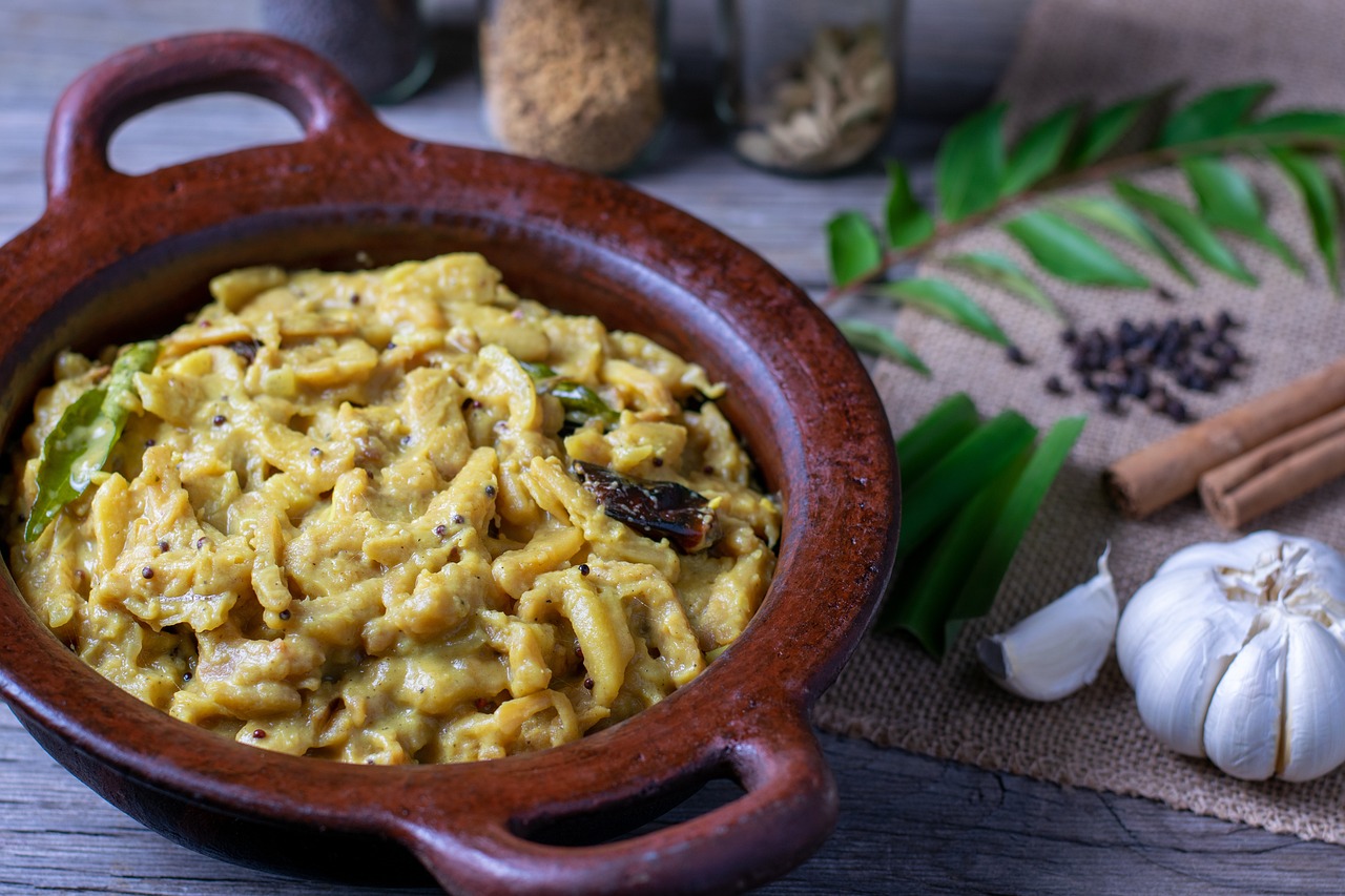As fibras presentes reduzem a absorção de gorduras no intestino, ajudando a controlar os níveis de colesterol no sangue. Isso diminui o risco de doenças cardiovasculares, como infarto e aterosclerose.