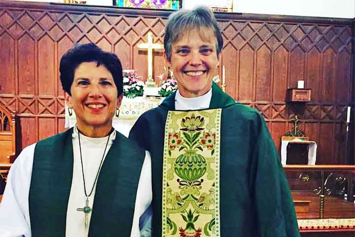 Bispa episcopal de Washington, Mariann foi a primeira mulher a ser eleita para o posto da diocese da capital americana, em 2011. 

