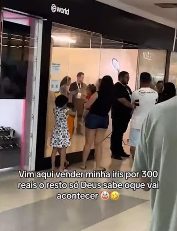 Brasileiros fazem fila para vender íris por R$ 700