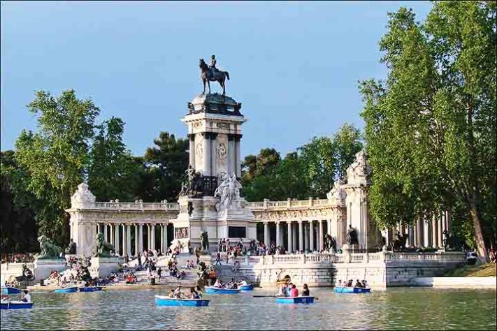 Madrid, Espanha – O coreto do Parque del Retiro - Coreto (ou gazebo) - Jean-Pierre Dalbéra/Wikimédia Commons
