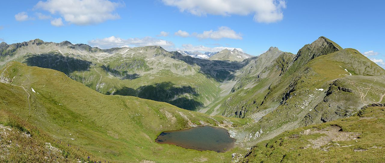 PARQUE NACIONAL DE HOHE TAUERN – ÁUSTRIA - Criado em 1981, é o maior parque da Áustria e abriga os Alpes orientais. Seus glaciares, cachoeiras e trilhas oferecem experiências para amantes da natureza.-Uoaei1 - wikimedia commons 