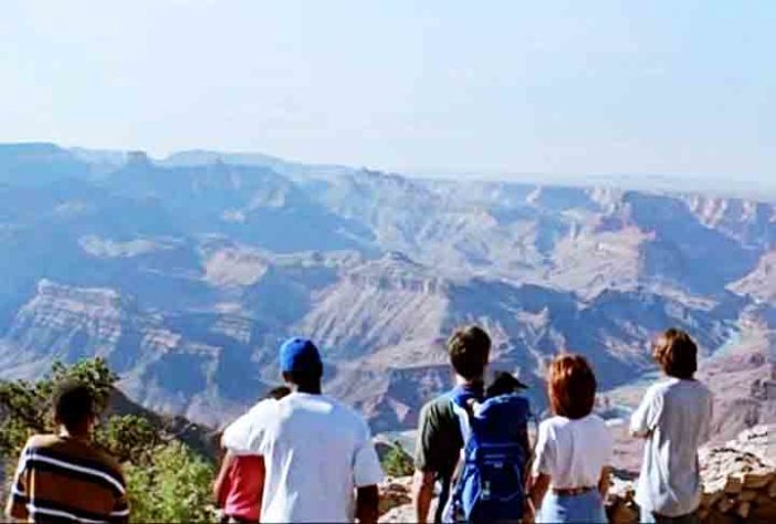 Cena do filme Grand Canyon: Ansiedade de uma Geração (1991) 