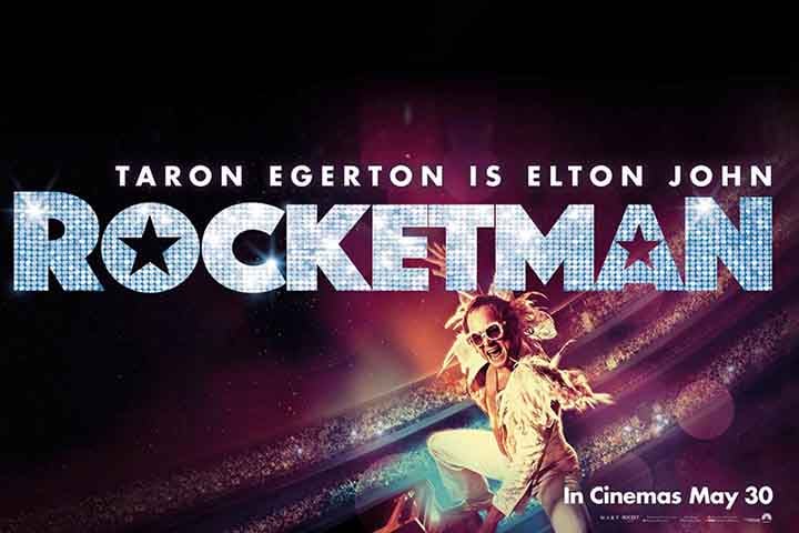 Buddy Holly e os Crickets continuam a ser lembrados em várias formas de arte e homenagens, como documentários e filmes. Mesmo após sua morte, sua música ainda reverbera. Como no filme Rocketman (2009), que conta a história do músico britânico Elton John.- Divulgação
