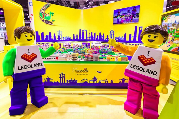 Foram investidos mais de 500 milhões de libras esterlinas (cerca de R$ 3,7 bilhões na cotação atual) neste que promete ser um dos maiores parques do mundo.