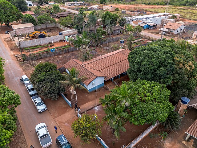 Cumaru do Norte (PA) - 40,64 pontos - Problemas com regularizaÃ§Ã£o fundiÃ¡ria e conflitos agrÃ¡rios. Economia restrita Ã  pecuÃ¡ria e ao agronegÃ³cio, com pouco incentivo Ã  diversificaÃ§Ã£o. ServiÃ§os bÃ¡sicos sÃ£o escassos ou de baixa qualidade.
