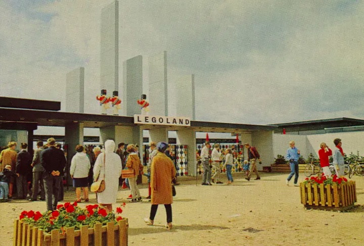 O primeiro parque da empresa foi inaugurado em 1960, na cidade de Billund, na Dinamarca, país de origem da marca.