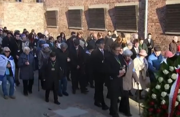 Os sobreviventes de Auschwitz foram salvos por tropas soviéticas que chegaram ao campo em 27 de janeiro de 1945. E, por isso, o governo da Rússia sempre esteve presente nas celebrações. Mas, este ano, por causa da guerra contra a Ucrânia, o presidente Vladimir Putin não foi convidado para o evento. 