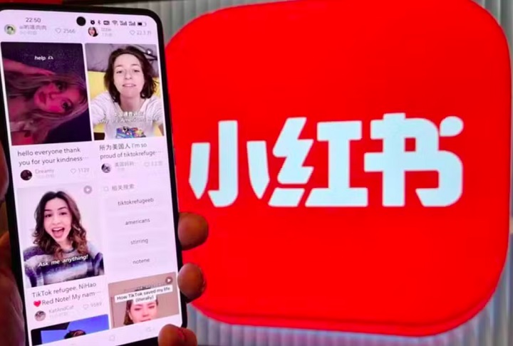 Também chamado de Xiaohongshu (algo como “livrinho vermelho”, em mandarim), o RedNote tinha cerca de 300 milhões de usuários ativos mensais em julho de 2024.