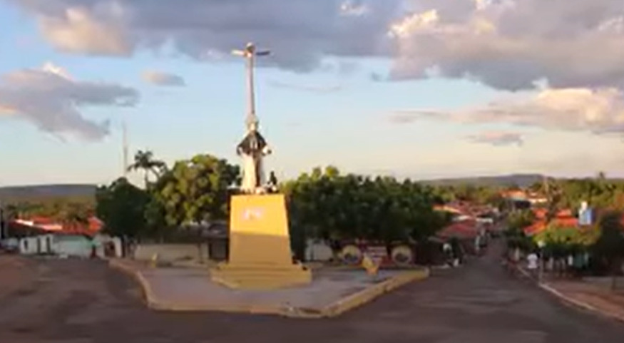 São Félix de Balsas (MA) - 43,05 pontos - Uma das cidades mais pobres do Maranhão, com poucos investimentos em infraestrutura. Agricultura familiar ainda é a principal atividade econômica. Deficiência em serviços públicos essenciais.