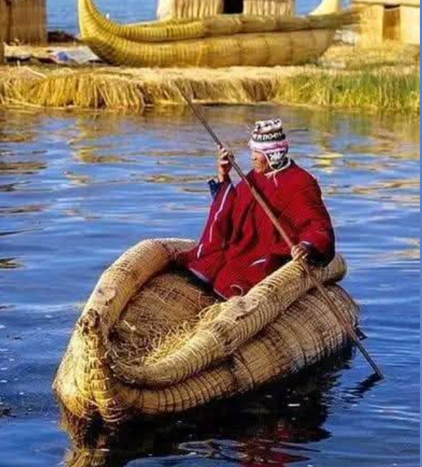 Barco de junco Totora - Esse tipo de embarcaÃ§Ã£o Ã© tÃ­pico da regiÃ£o andina, usado principalmente no lago Titicaca, entre BolÃ­via e Peru. Feito de junco totora, planta abundante na Ã¡rea, Ã© leve e flutua bem em Ã¡guas calmas. Tem importÃ¢ncia cultural e religiosa, alÃ©m de servir para pesca e transporte local.