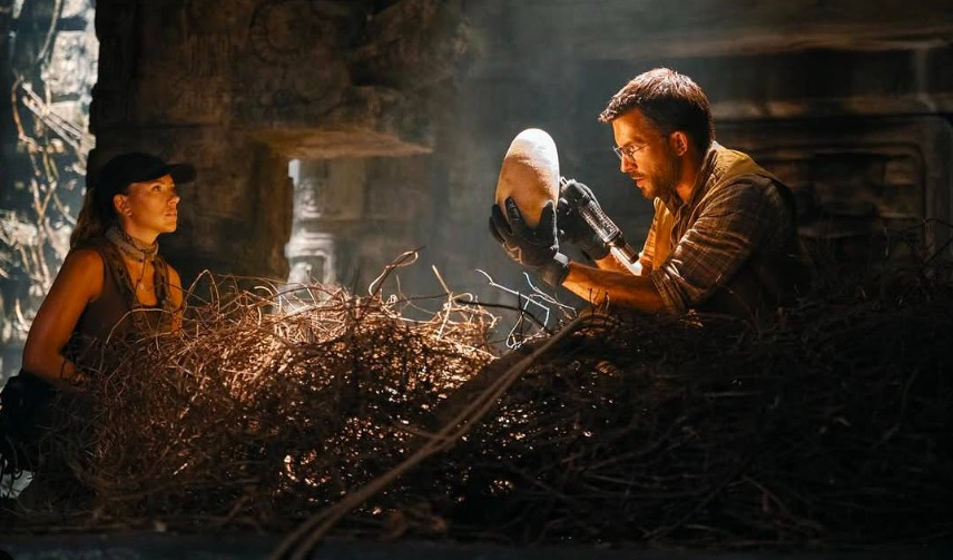 A trama de Jurassic World Rebirth se passa cinco anos depois dos eventos de Jurassic World: Domínio. A sinopse do novo filme diz o seguinte: 