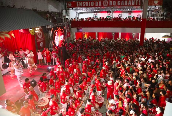 Além deles, o corpo de dança Garantido Show e a torcida Comando Garantido também vão se apresentar.