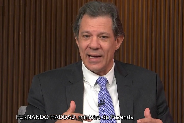 O ministro da Fazenda, Fernando Haddad, informou que o governo federal preparou uma Medida Provisória (MP) a fim de assegurar que transferências via Pix não possam ser tributadas. 
