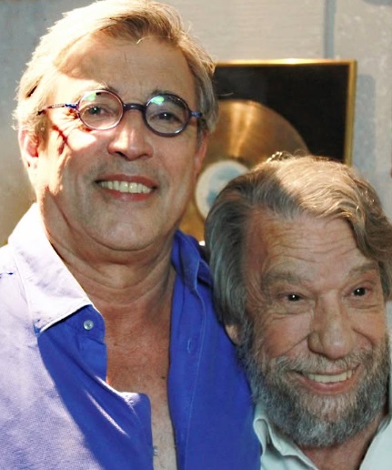 A colaboração com o letrista Victor Martins resultou em várias de suas canções mais emblemáticas, combinando melodias sofisticadas com letras profundas. Em 1991, eles chegaram a fundar uma gravadora chamada Velas. 
-Reprodução Instagram
