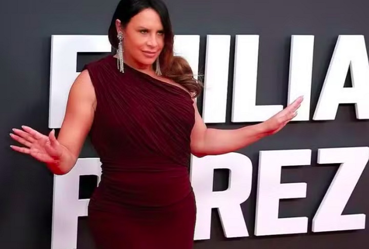 Durante esse período, ela também lançou sua autobiografia, 