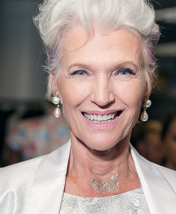 Além disso, o app chinês tem atraído até usuários curiosos, como a mãe do bilionário Elon Musk, Maye Musk, que tem um perfil com milhares de seguidores.