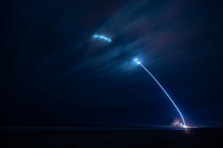 No mesmo dia (16/1), a Blue Origin, de Jeff Bezos, realizou o primeiro voo orbital do foguete New Glenn.-wikimedia commons/U.S. Space Force 45SW by Senior Airman Samuel Becker