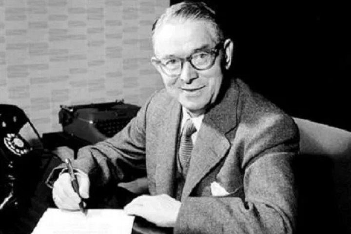 Fundada em 1932 por Ole Kirk Christiansen, a empresa começou como uma pequena oficina de brinquedos de madeira. 