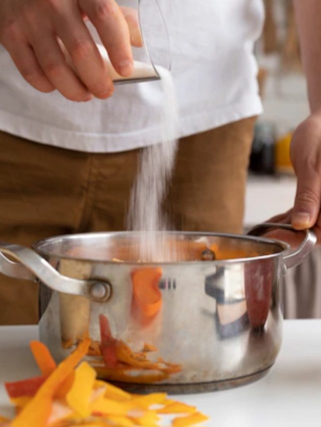 Excesso de sal pode matar: saiba os efeitos do sódio no organismo e opções para dieta