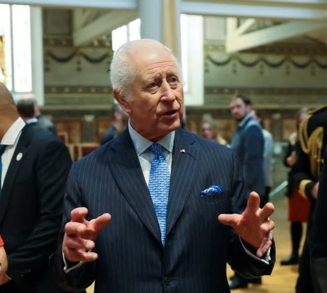 O Rei Charles III foi diagnosticado com câncer e não se ausentou totalmente de suas atividades. William, por sua vez, ficou recluso por um tempo acompanhando a recuperação da mulher, mas retornou aos compromissos reais, sem Kate.-Reprodução/Instagram