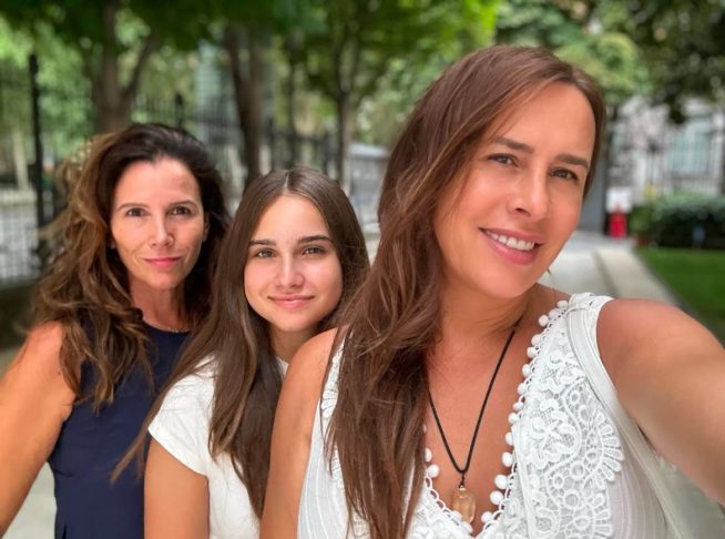 Na vida pessoal, Gascón é casada com uma mulher e mãe de uma menina. A atriz diz as considerar suas 