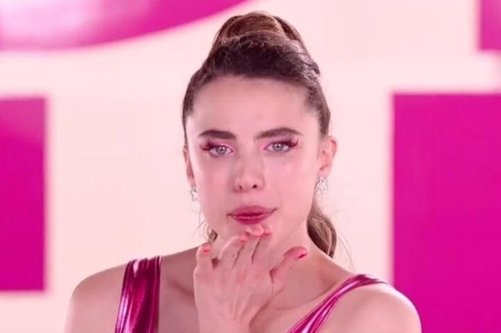 <p>Margaret Qualley: Nascida em 1994, é filha de Andie MacDowell. Nos últimos anos, Qualley conquistou grande destaque. Ganhou projeção ao integrar o elenco da série “The Leftovers”, da HBO. Em 2019, recebeu indicação ao Emmy por “Fosse/Verdon” e participou de “Era Uma Vez em… Hollywood”. Pelo papel principal em “Maid”, foi indicada ao Emmy, ao Globo de Ouro e ao SAG Awards. Sua atuação em “A Substância” rendeu nova indicação ao Globo de Ouro.</p>
