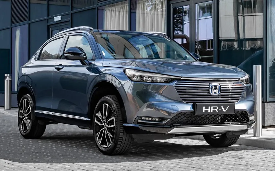 17Âº - Honda HR-V: 50.385 (unidades vendidas) - Ã? compacto, com motor flex, transmissÃ£o automÃ¡tica CVT e traÃ§Ã£o dianteira. O modelo estÃ¡ disponÃ­vel em quatro versÃµes: EX, EXL, Advance e Touring.