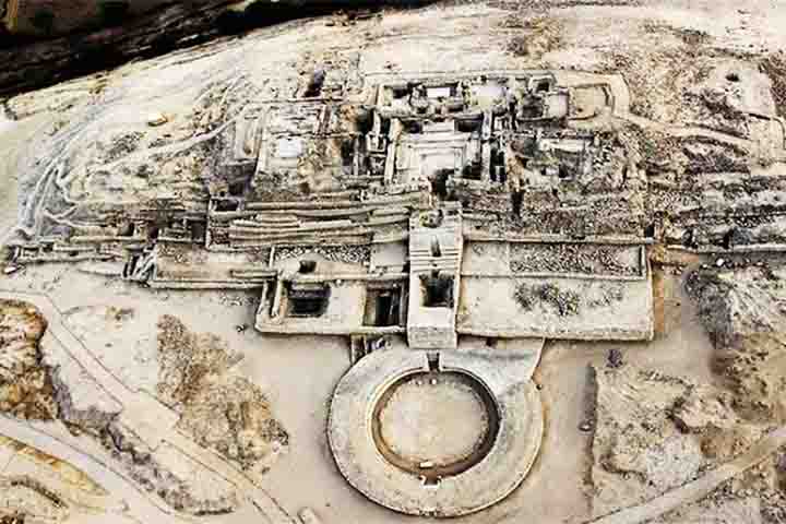Arqueólogos descobrem mais uma pirâmide da civilização mais antiga da América