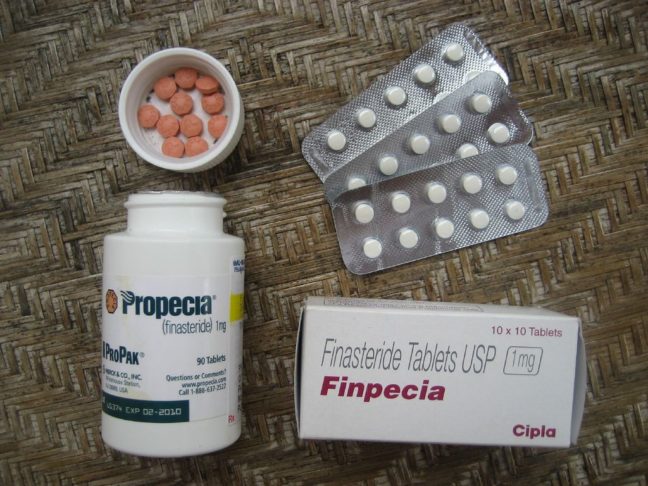 É importante frisar que tanto a finasterida quanto o minoxidil são os tratamentos mais comuns para calvície masculina.